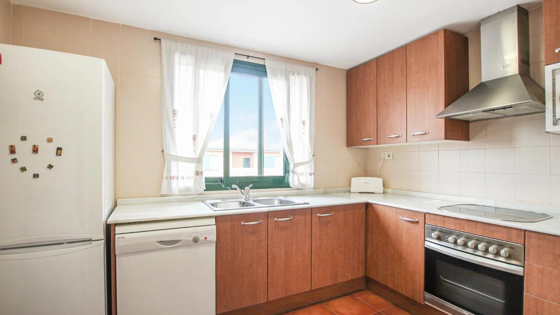 3 Bedroom Lovely Apartment In Lametlla De Mar لاميتّيا ذي مار 0*,  إسبانيا